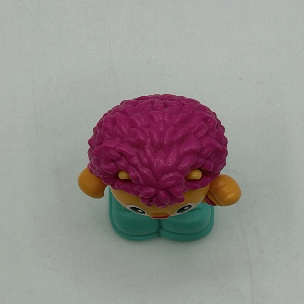 Gabby's Dollhouse Marty Party Cat Figure Rare Rollerskating Skater 2.75